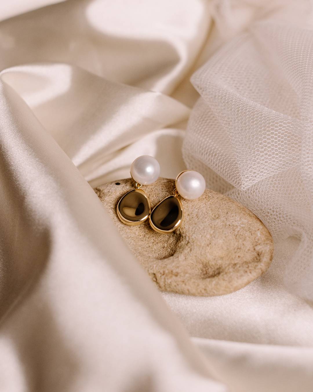 Freshwater pearl gold vermeil drop wedding earring