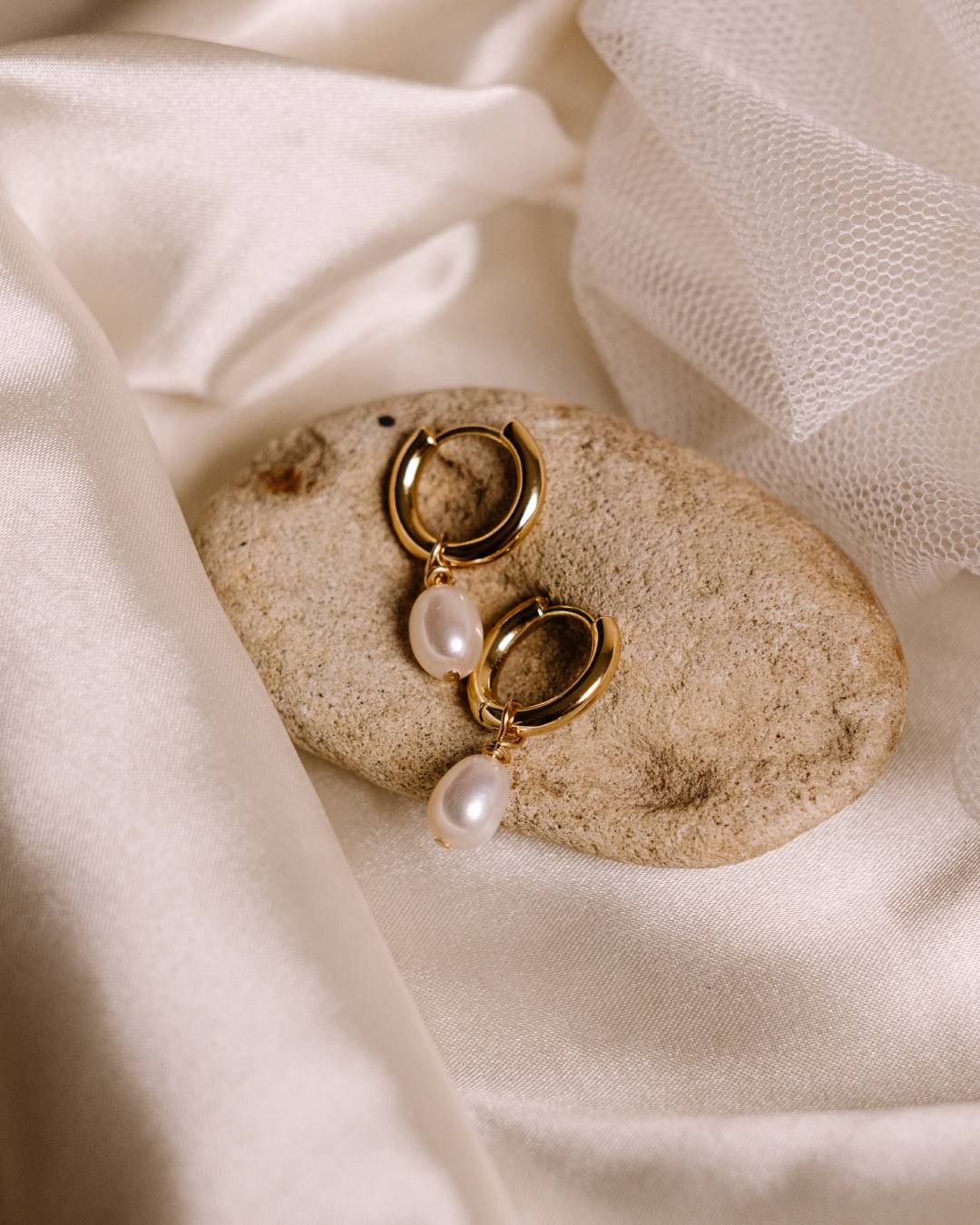 Freshwater pearl gold vermeil hoop wedding earring