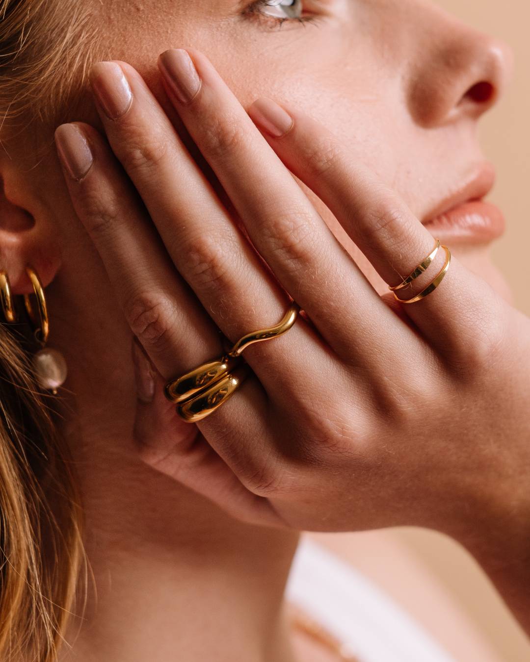 Gold plated waterproof stacking rings with freshwater pearl hoop earring